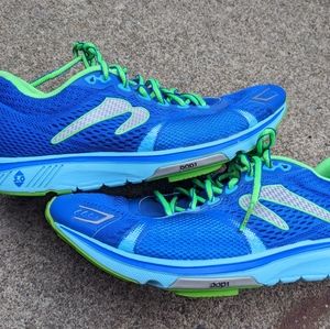 Women's Newton Running Sneakers Size 10